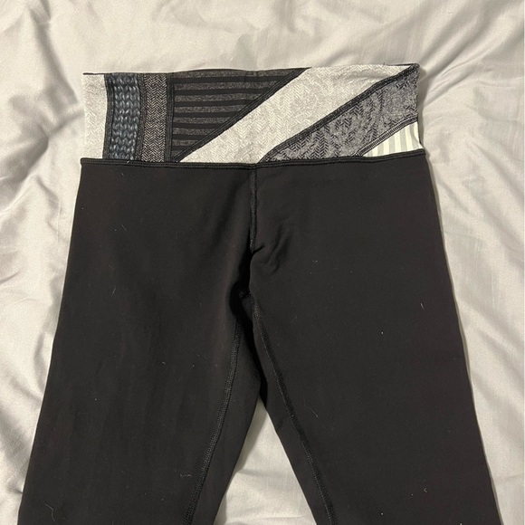 Lululemon Women's Leggings - Picture 2 of 6